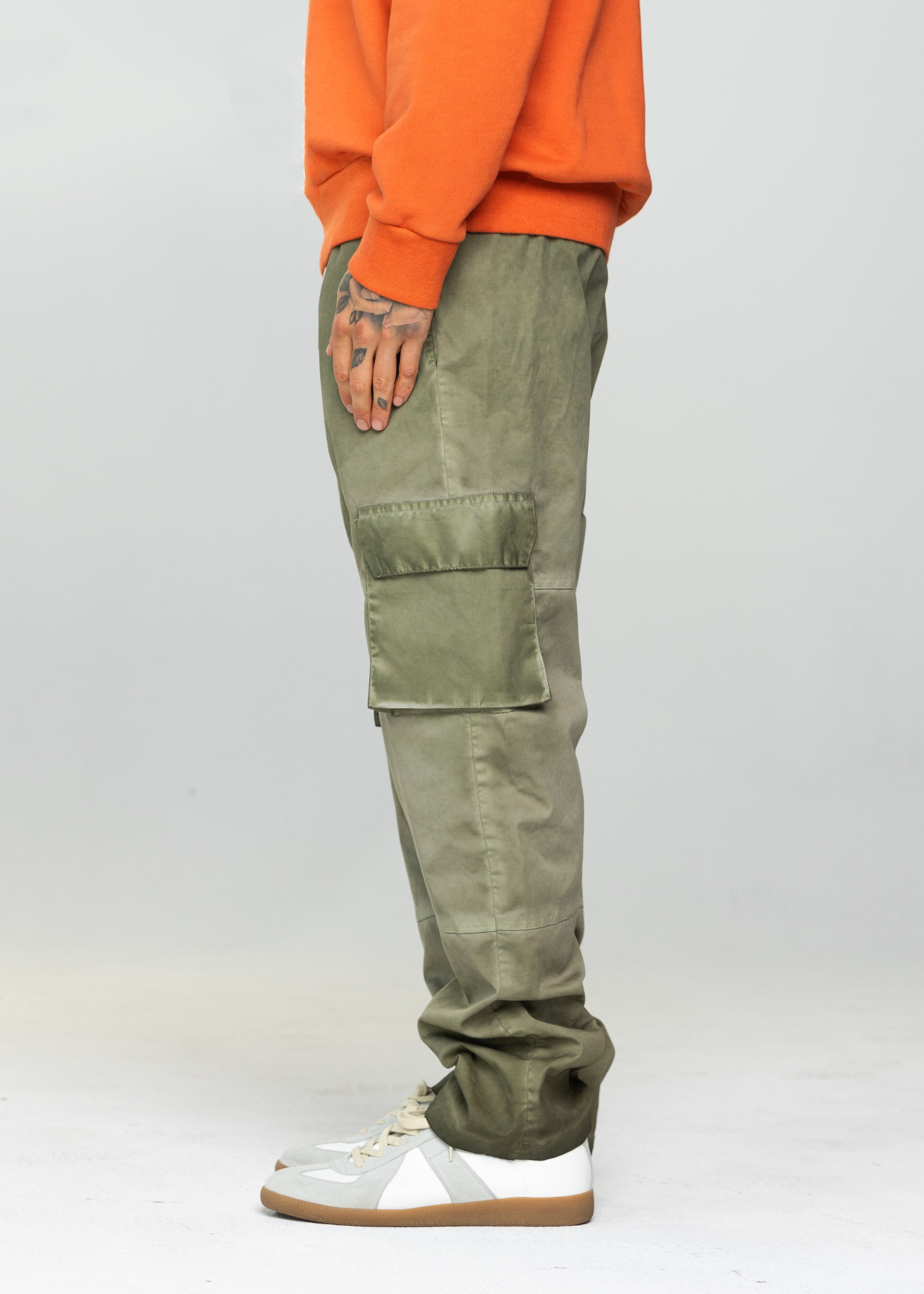 Baggy Cargo Pants - Washed Olive | mnml | shop now